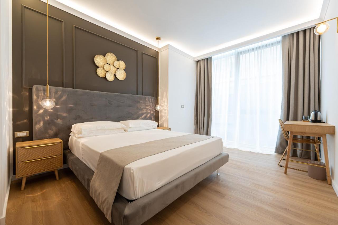 Toledo Relais Suites - By Pera Rooms Collection ナポリ エクステリア 写真