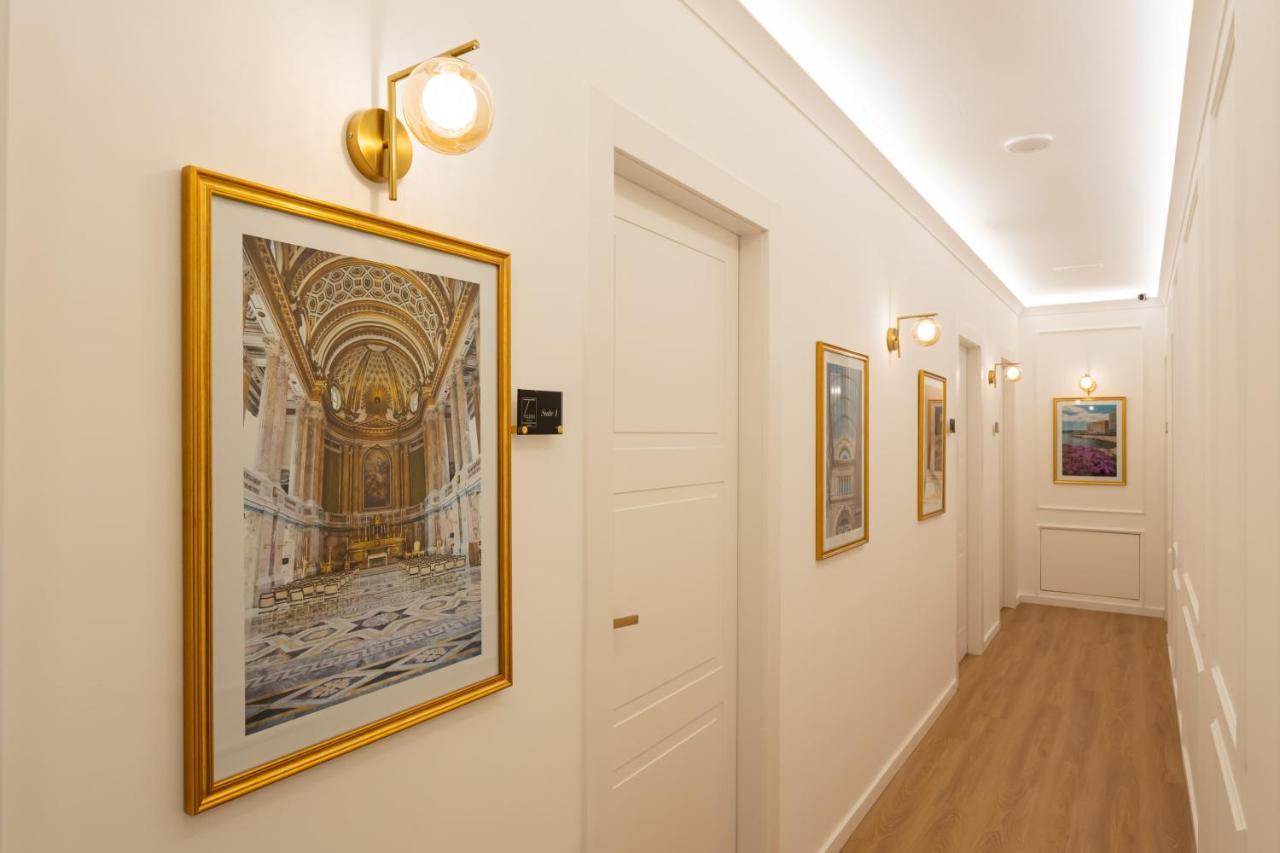 Toledo Relais Suites - By Pera Rooms Collection ナポリ エクステリア 写真