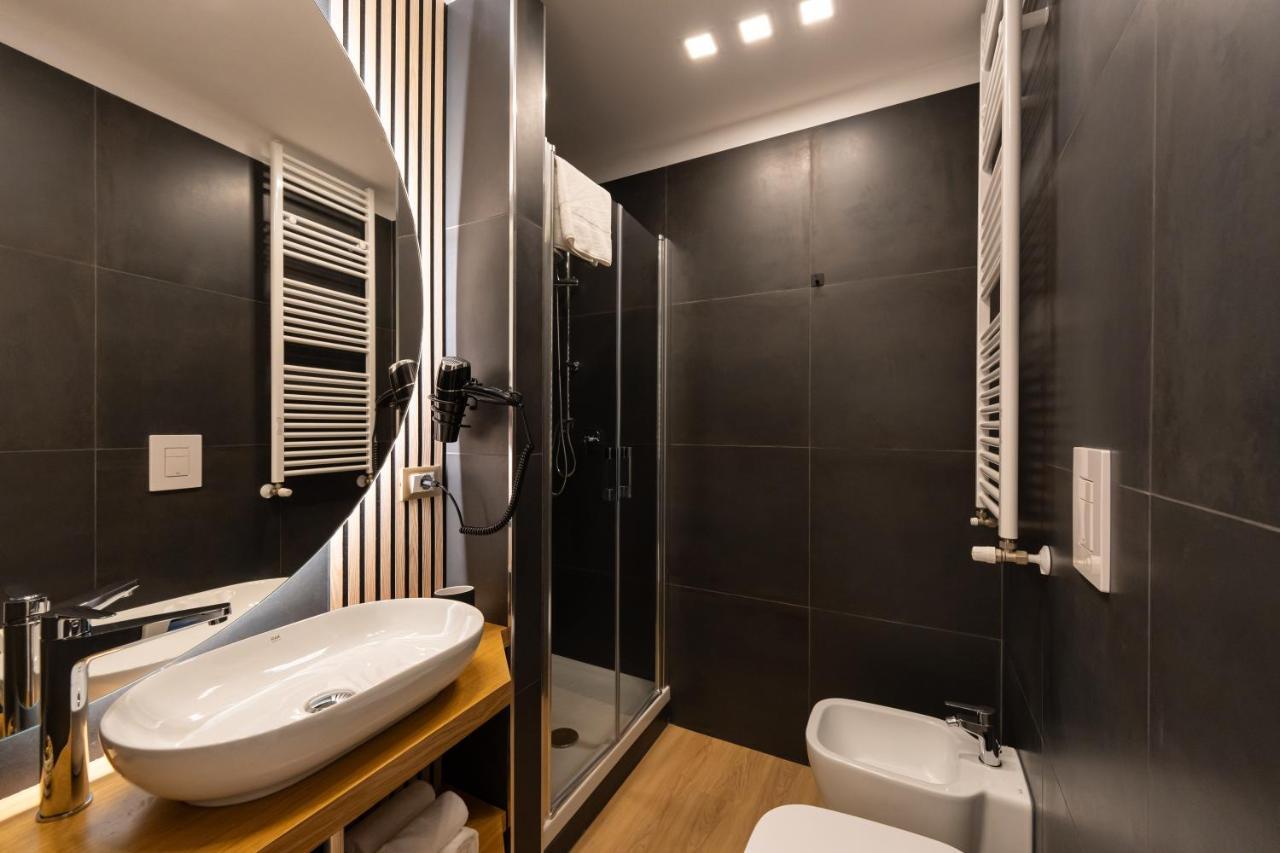 Toledo Relais Suites - By Pera Rooms Collection ナポリ エクステリア 写真